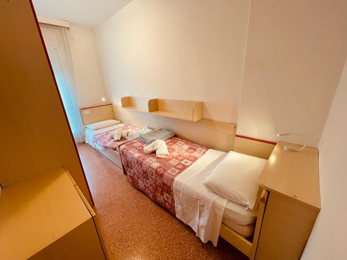 App4Rent Saturno 4 - Family Apartment, Wifi, Parking Lido di Jesolo Luaran gambar