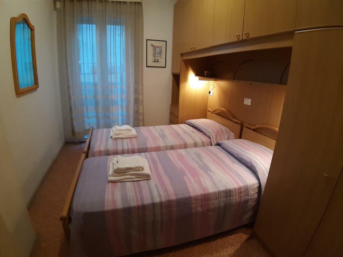App4Rent Saturno 4 - Family Apartment, Wifi, Parking Lido di Jesolo Luaran gambar