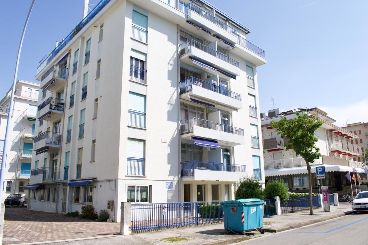 App4Rent Saturno 4 - Family Apartment, Wifi, Parking Lido di Jesolo Luaran gambar